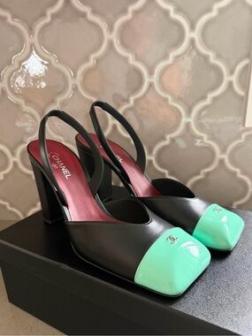 Chanel 26S Blazy Black Green Minty Square Cap Toe Slingback Heels Pumps 39.5